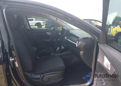 2024 Kia Forte Lxs из США, поврежденный, VIN 3KPF24AD3RE800938